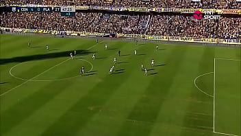 Victoria en el gigante de arroyito