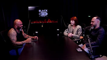 Foi vendado em uma cena tudo mudou nesses últimos dois anos e virou uma marca e a revista sexy reh queen & kstro watch sheer red