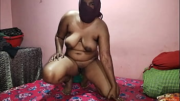 Stepmom Order Condom Online And Her Stepson Caught Her Redhand And Fucked Her With Condom thumbnail