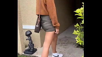 I’m Positive This Is What Everyone See’s When I Get Out Of My Car No Makeup Hair A Mess And Dress Riding Up thumbnail