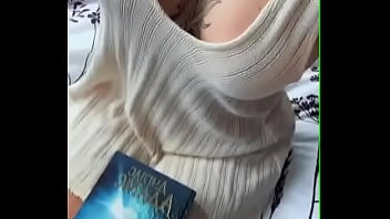 Fuck my wet pussy while i read my book