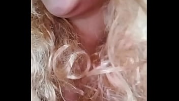 Your virtual blonde latina girlfriend wants to show you what she has under the towel