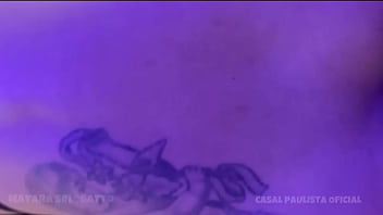 Minha primeira cena de sexo foi com o gordinho sp