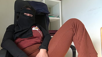 Egyptian cuckold wife cheating and uses very dirty words