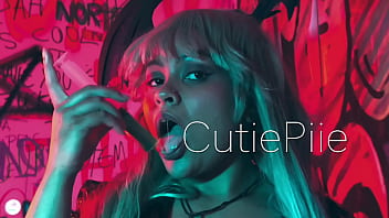 Morrigan and the substance latex pantyhose stuffing and foot fetish