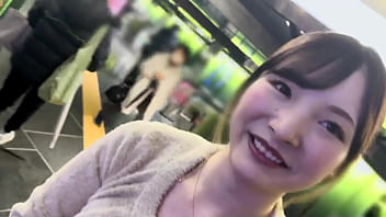 美背筋くびれスレンダーボディからの肉感エグい爆尻×好きピに甘えるイチャラブsex！【ゆち 美容師 】【95cmの圧巻ヒップ】【透明感のある色白肌】【ちょうどいいサイズの美乳と大きめエロ乳首】【普通の女が一番】【じっくり愛し合うイチャラブsexからの大量中出し】