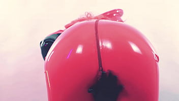Latex milf loves to seduce arya grander