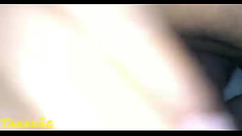 Enchendo a puta peluda de leite