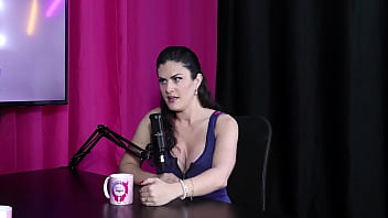 Muitas mulheres são machistas e tem que estar ajudando as outras amanda smell sheer red