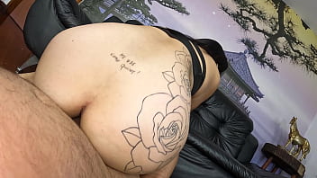 Metendo a vara no cú da milf latina leticia cortes