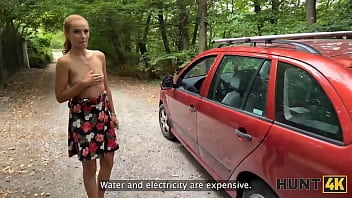 Hunt4k lucianna lucci loves to show her pussy in her boyfriend’s car