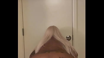 Just being blondie hazelnut nothing else