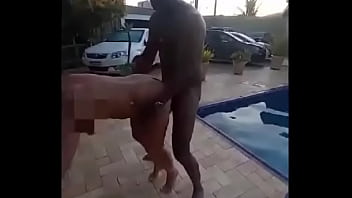 Arregacei a buceta dessa gostosa com meu pau enorme