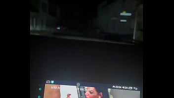 T’as vu un peu mon autoradio les vidéos hard en voiture sur route ouverte