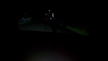 T’as vu un peu mon autoradio les vidéos hard en voiture sur route ouverte