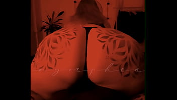 Des led rouge et un gros cul à claquer