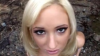 Horny blonde fuck in to the woods