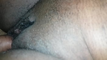 Recibe mi leche mientras se masturba