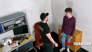 Stealing Twink Fucked By An Angry Mall Cop Donovin Rece Papi Marcos thumbnail