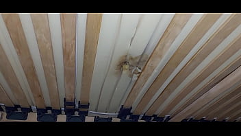 Fut Gaura Din Saltea Si Ejaculez Sperma Sub Pat thumbnail