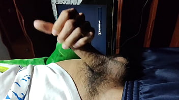 Big cock of young man ends up cumming in spurts