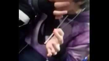 Metendo camisinha no nariz memo