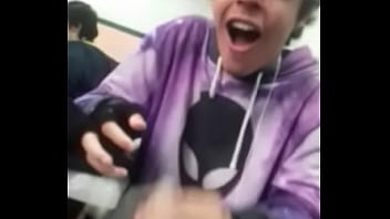 Metendo camisinha no nariz memo Metendo camisinha no nariz memo
