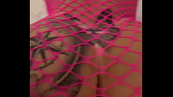 Quer colocar a cabecinha na minha portinha e sentir como sou quentinha