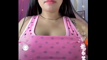 Gordibuena enseña pezones