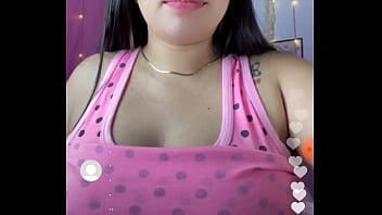 Gordibuena enseña pezones