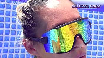 Hot vagina in the pool ️