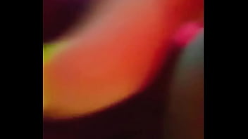 ¿quieres ver lo mojada que estoy