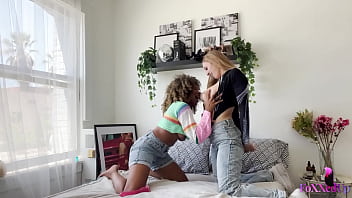 The jenna foxx & angel y0ungs rimming & cunnilingus sessions