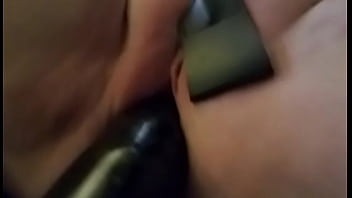 Cunt flogging & dildo