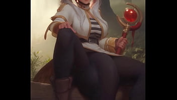 Hermosa chica de cabello blanco sentada en el bosque