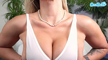 Huge ass milf stuff all her holes with toys