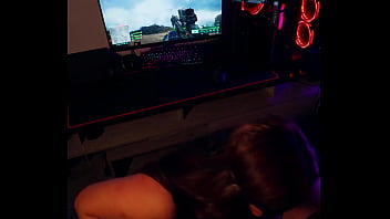 Training for the battlefield 6 launch but my friend came to call me to fuck her