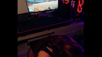 Training for the battlefield 6 launch but my friend came to call me to fuck her