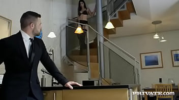 Tatooed goddess julia de lucia has a hardcore session