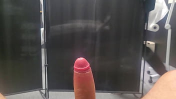 My boss threw the others out of the office and started sucking my dick i love blowjobs from her