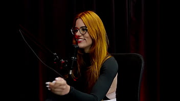 Questionava tudo namora o melhor amigo pediu para ir no puteiro e decidiu ir na casa de swing por causa do parceiro bella ruiva watch sheer red