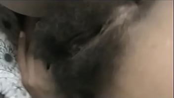 Morena peluda e bucetuda