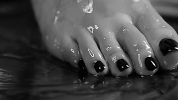 Update about why i am posting less but will post more i need to get a new home and time is running out⏳ i’m