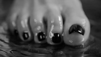 Update about why i am posting less but will post more i need to get a new home and time is running out⏳ i’m