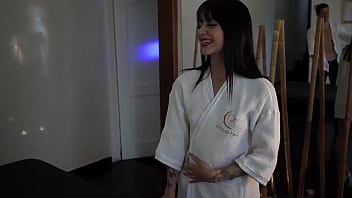 The atmosphere is electric with this orgy