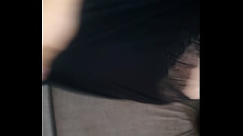 Эта киса любит ласки своего большого папы