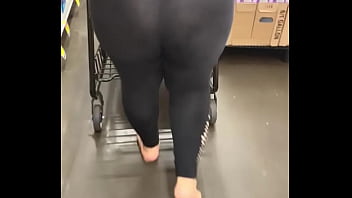 Leggings in public