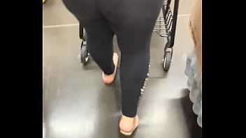 Leggings in public