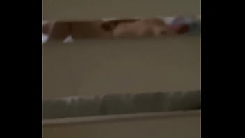 Me espia mientras me tocaba y me hizo venirme