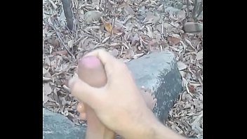 Punheta No Mato thumbnail